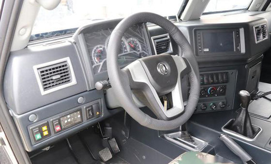 Kurşun Geçirmez Araba Gövdesi Özel Off Road Askeri Araç 6 Adam Saldırı Aracı 4x4