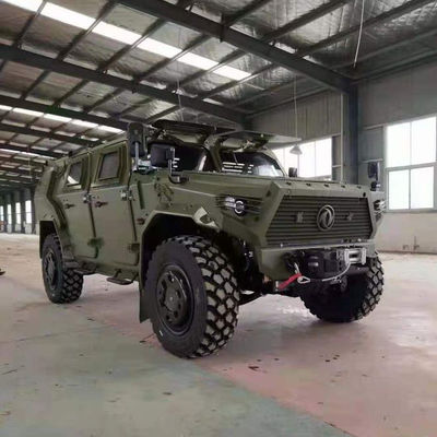 चीन डोंगफेंग ऑफ रोड मिलिट्री बुलेटप्रूफ कमांड व्हीकल 4x4 डीजल इंजन 300hp