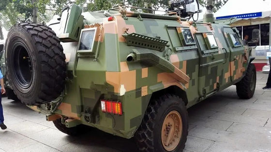 DONGFENG CSK141 Off Road Veículo militar à prova de balas 10 assentos 200hp 4x4