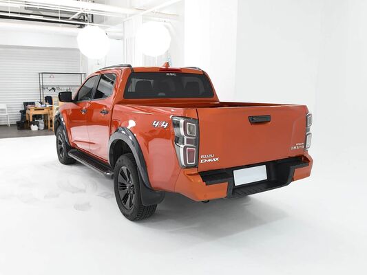 4WD Diesel Isuzu Work Pickup Truck 2.8L 150HP Double Cab Utility Vehicle