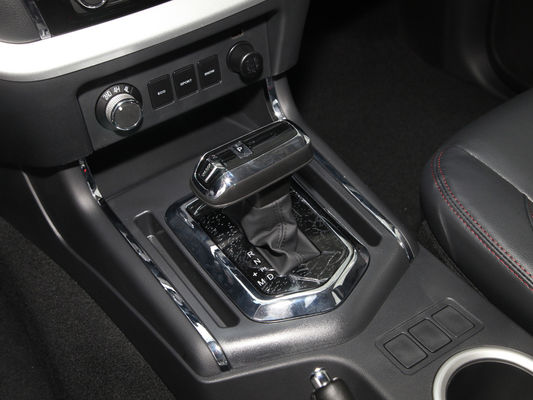 Asientos de la fila 5 de Doudle de la cerradura diferenciada de la recogida 4WD de Dongfeng de la transmisión automática de China