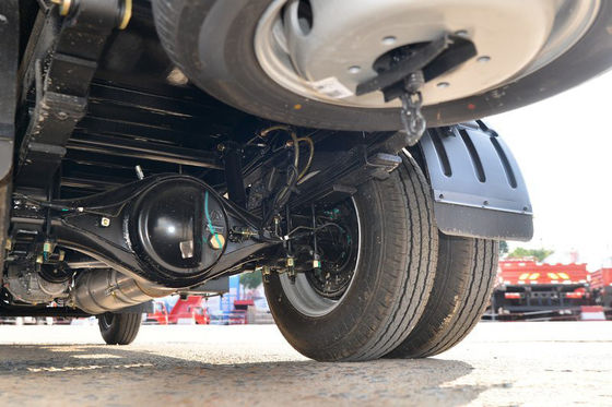 Xe tải chở hàng hạng nhẹ Dongfeng chạy xăng 6 bánh 4x2 RWD Lái tay trái