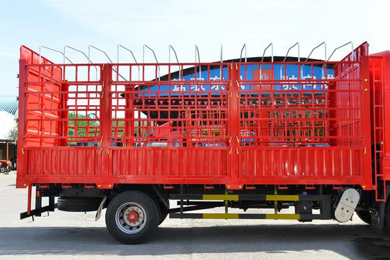 Fila de DongFeng D9K 4x2 del camión de Delivery Cargo Transport de la cerca sola