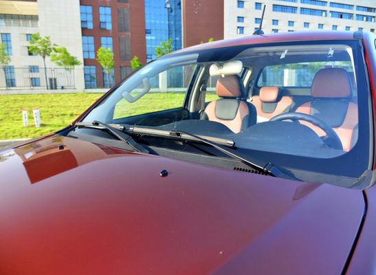 Το μικρό αυτοκίνητο 4x4 4WD DONGFENG ανοιχτών φορτηγών φορτίου που αφήνεται την οδήγηση