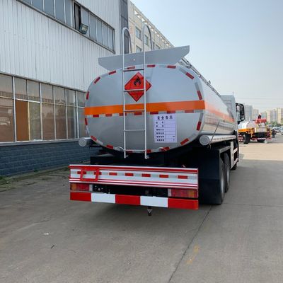 डोंगफेंग 6x4 हेवी ड्यूटी ट्रक ट्रांसपोर्ट टैंकर 300 एचपी 23.3 सीबीएम